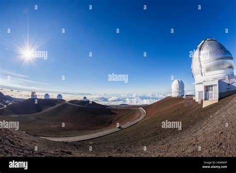 Mauna kea summit road hi-res stock photography and images - Alamy