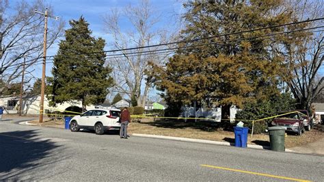 1 dead, 2 injured in Newport News shooting at 74th St. and Roanoke Ave.