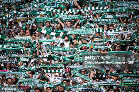 Werder Bremen Fans Photos and Premium High Res Pictures - Getty Images