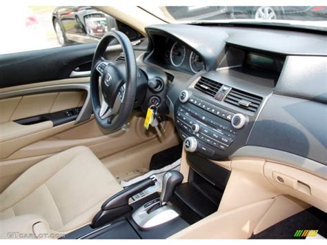 Gray Interior 2009 Honda Accord EX Coupe Photo #50398512 | GTCarLot.com