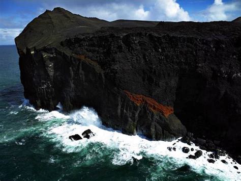 Surtsey Island | Series 'Top 11 dangerous spots for adrenaline-seekers ...