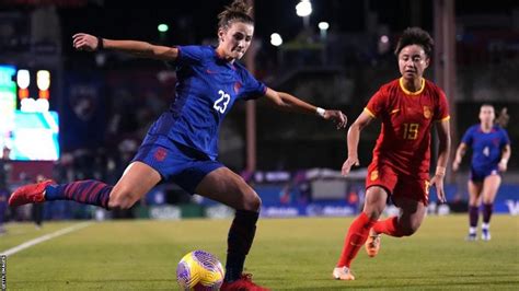 Emily Fox: Arsenal sign USA defender from North Carolina Courage - BBC Sport