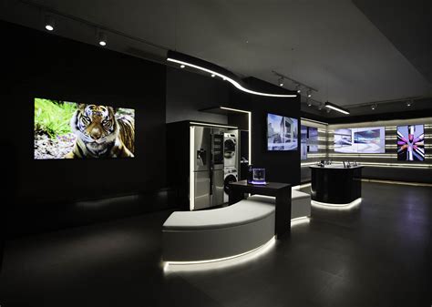 A fascinating showroom @ Samsung HQ Greece