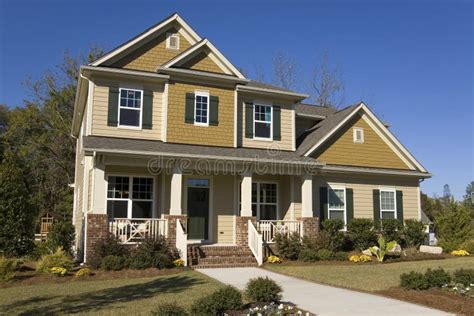 New Suburban House For Sale Stock Image - Image of autumn, construction: 16599393