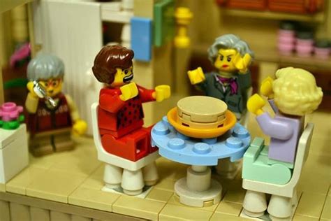 The Golden Girls Living Room and Kitchen LEGO Set | Gadgetsin