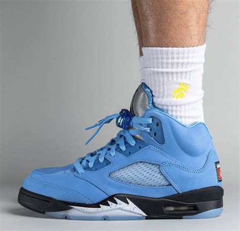 Take a sneak peek at the upcoming Air Jordan 5 “UNC” - FavSole.com