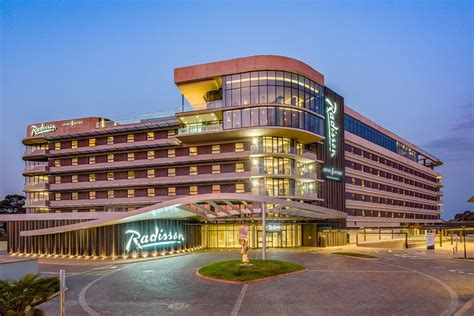 RADISSON HOTEL & CONVENTION CENTRE, JOHANNESBURG, O.R. TAMBO (Kempton ...