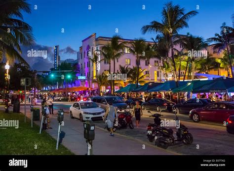 Ocean Drive at night, South Beach, Miami Beach, Florida, USA Stock ...