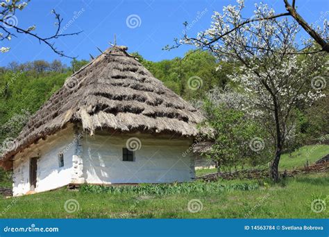 Traditional Ukraine House Stock Images - Image: 14563784