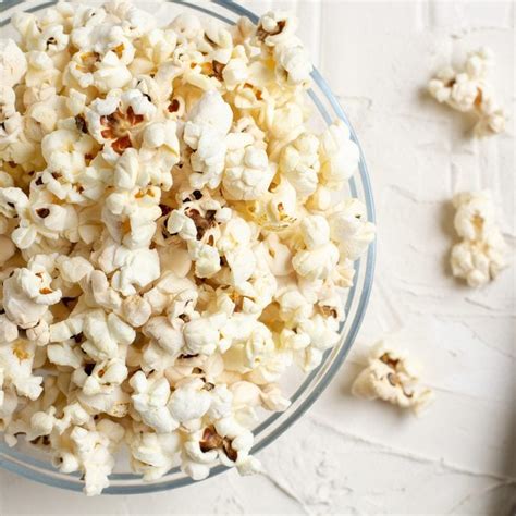 Easy Christmas Popcorn Recipes 2023 - AtOnce