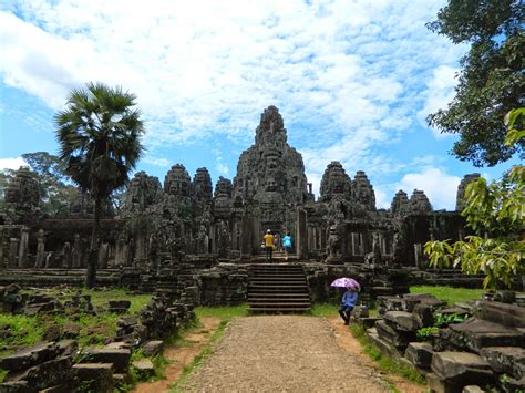 Many faces of Siem Reap- Bayon Temple | Koreabridge