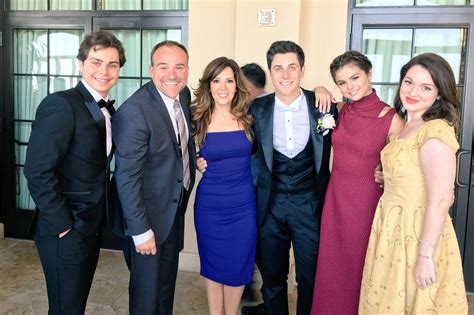 Wizards Of Waverly Place Cast : Wizards of waverly place was a disney ...