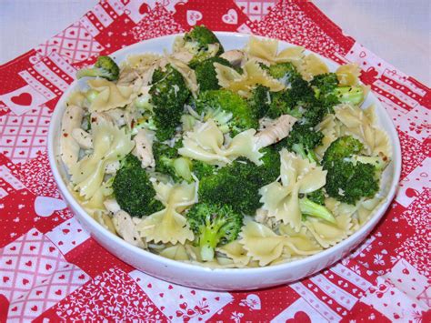 Bow Tie Pasta with Broccoli is light and delicious.