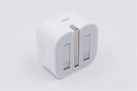 Apple 20W USB-C Power Adapter – Sfogadget