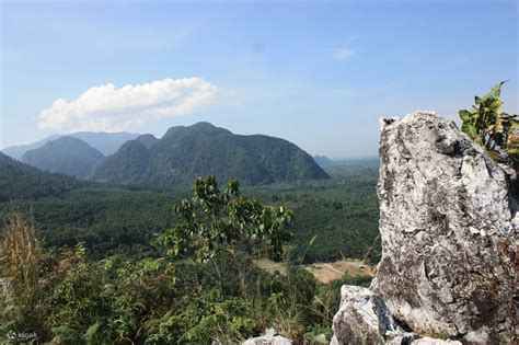 bukit batu putih gopeng hiking - Sam Grant