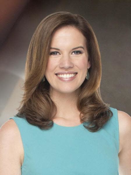 Kelly Evans (Journalist And Co Anchor) ~ Wiki & Bio with Photos | Videos