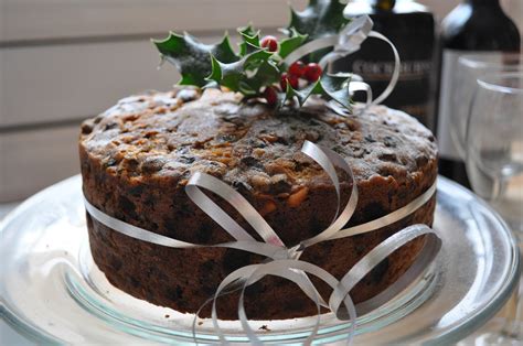 Apron's Delight: Classic Christmas Fruit Cake