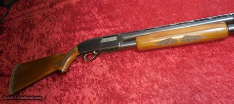 High Standard Flite King Deluxe Model K1211 12 gauge Pump Shotgun 21" barrel