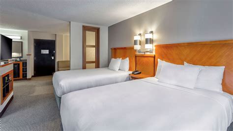 Kansas City Hotel Photos & Reviews | Hyatt Place Overland Park Convention Center