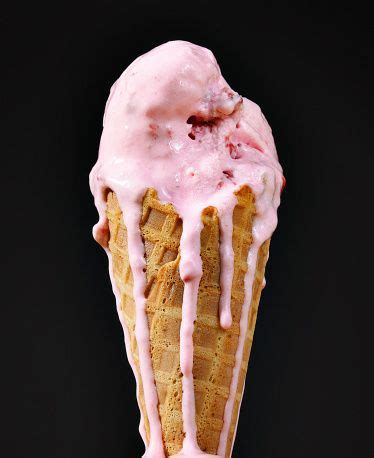 Melting Ice Cream | Melting ice cream, Ice cream photography, Food sculpture
