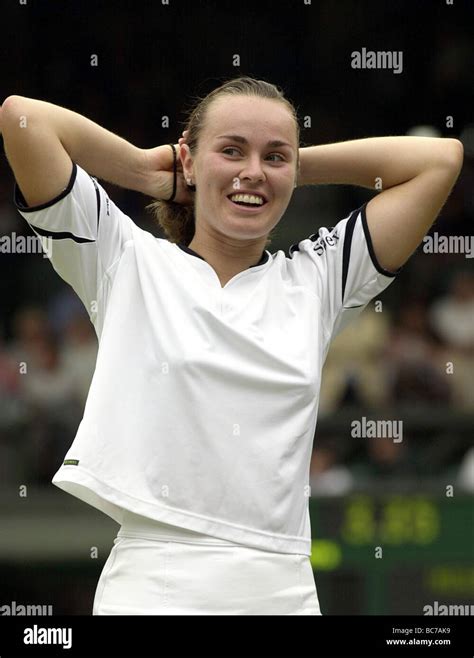 Martina Hingis Wimbledon 2000 Stock Photo - Alamy