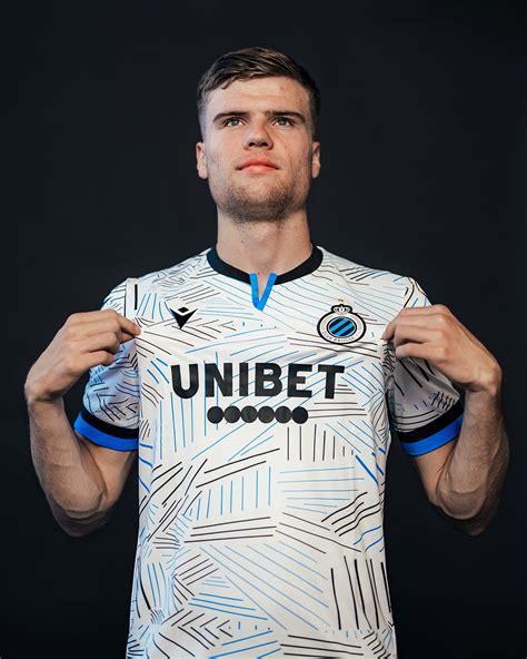 Club Brugge 2022-23 Macron Away kit - Football Shirt Culture - Latest ...