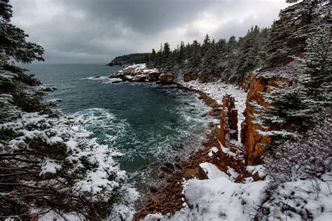 Winter in Acadia National Park, Maine. [OC][4000 × 2670] : EarthPorn