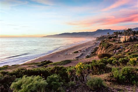 Oceanfront Malibu California Houses - K0nem