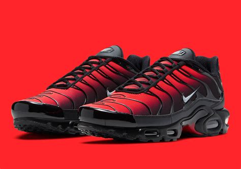 Nike Air Max Plus Deadpool DC1936-001 | SneakerNews.com