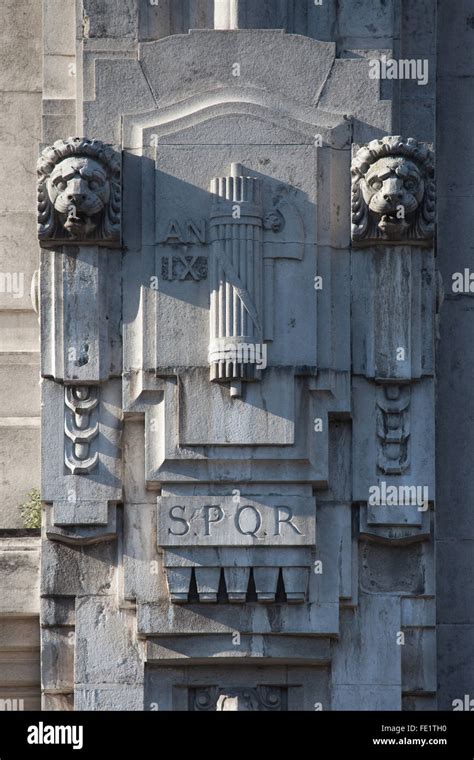 Fascist symbol depicted on the main facade of the Central train Stock Photo: 94698268 - Alamy