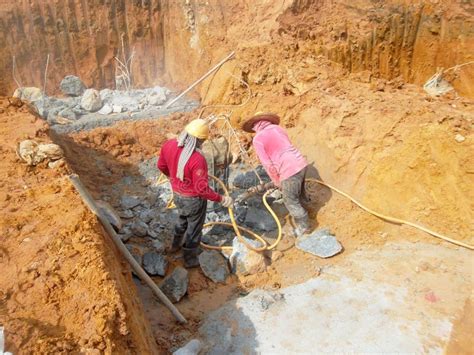 Reinforce Concrete Bore Pile at the Construction Site. Editorial Photo - Image of metal, earth ...