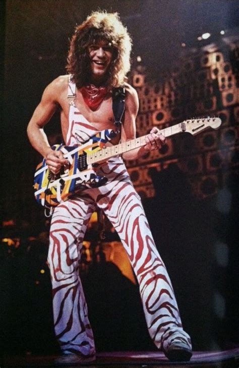 Eddie Van Halen, Diver Down Tour 1982 | Eddie van halen, Van halen, Halen