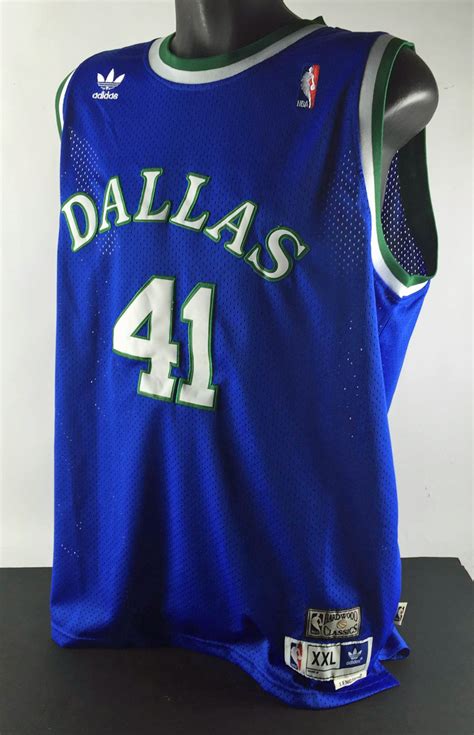 Lot Detail - Dirk Nowitzki In-Person Signed Dallas Mavericks Throwback Model Jersey (PSA/JSA ...