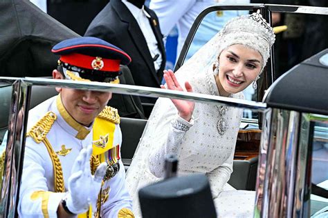 Prince Abdul Mateen of Brunei's Bride Wears Tiara at Royal Wedding