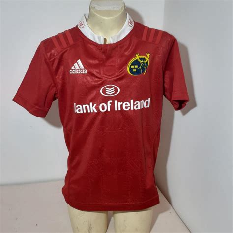 Munster rugby home jersey YOUTH 9-10 YEARS amazing... - Depop