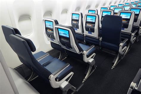 Where to Sit on United’s New 777-200: Economy and Economy Plus