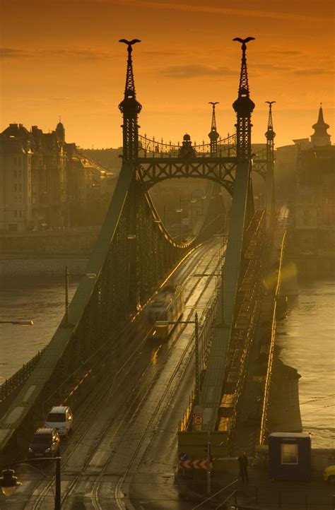 Liberty Bridge Budapest #4 | Simon King | Flickr