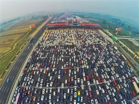 50 Lane Highway in China turns to Traffic Chaos! – autobabes.com.au i-Magazine