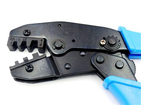 Ratchet Crimping Tool For Non-Insulated Automotive Terminals