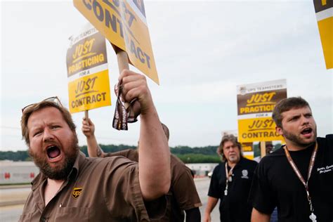 Teamsters and UPS Reach Tentative Deal to Avoid Strike, 340,000 Workers to Get Raises