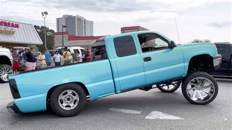 Now South Carolina Has Banned the Notorious 'Carolina Squat' Truck Mod