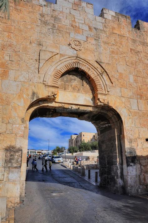 Jerusalem dung gate photo