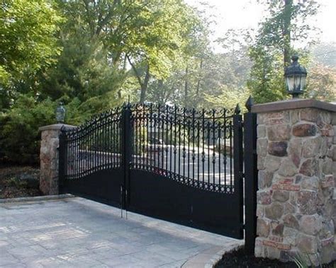 Top 60 Best Driveway Gate Ideas - Wooden And Metal Entrances