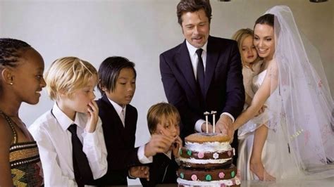 Brad Pitt Wedding Photos / Brad Pitt And Angelina Jolie S Family ...