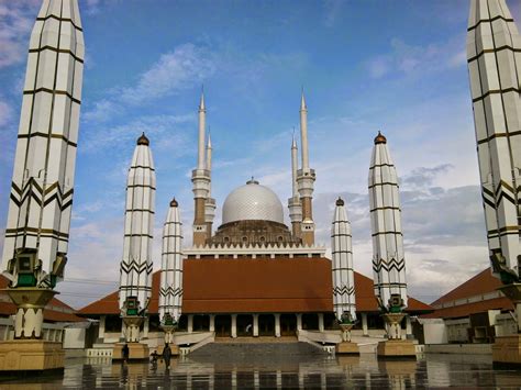 Masjid Agung Jawa Tengah di Semarang - Yoshiewafa