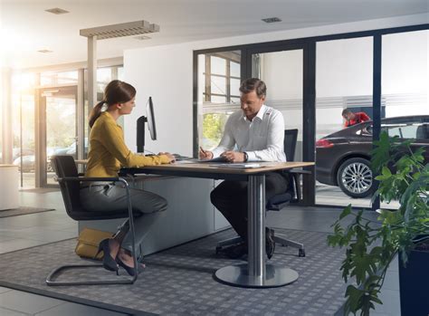 6 Reasons to Work With a Dealer-Trained Porsche Mechanic - Porsche Chantilly Blog