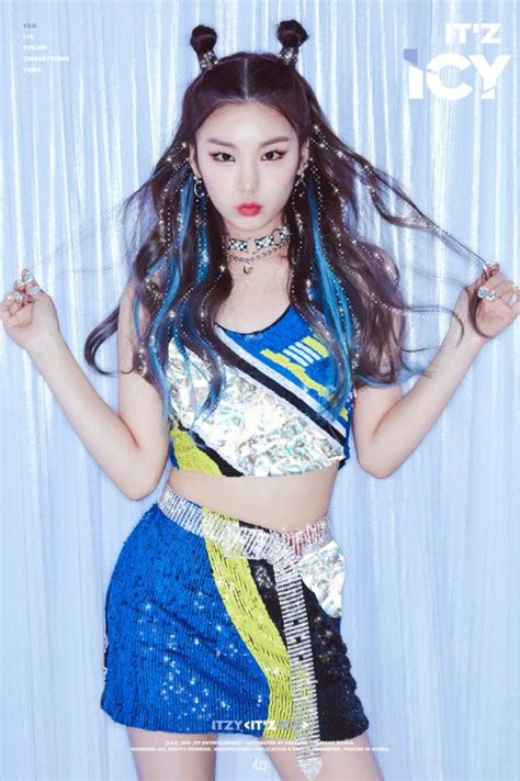 #iTZY #iCY #YEJI Kpop Girl Groups, Korean Girl Groups, Kpop Girls, Moda Kpop, Rapper, Kpop ...