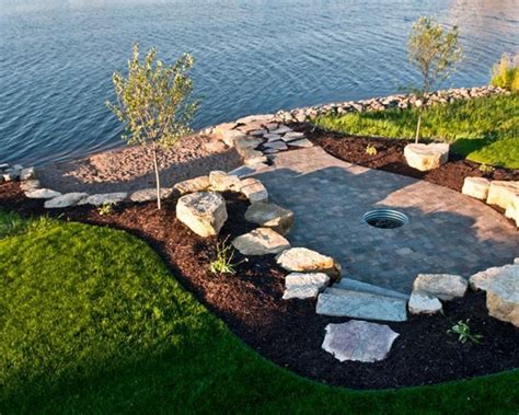 Lakefront Property Landscaping Ideas 8 | Lake landscaping, Backyard landscaping, Landscape design