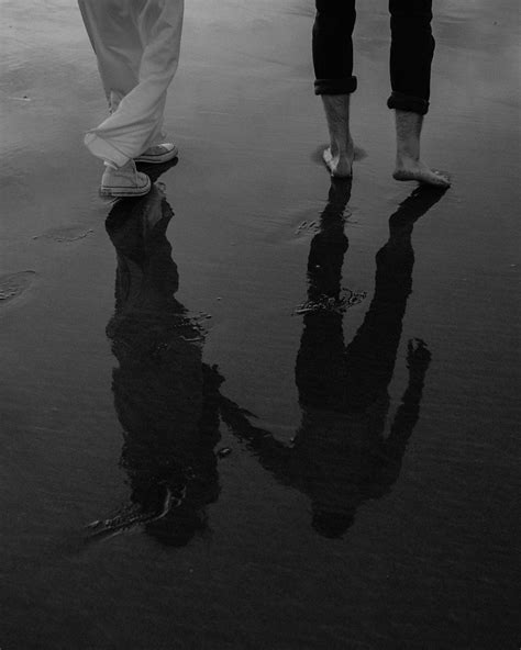 Ocean side Engagement Session - PNW Wedding Photographer | Canon beach, Dark beach, Beautiful ...