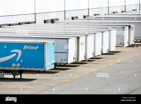 Amazon Prime Truck Logo